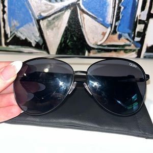 Quay Vivienne Sunglasses